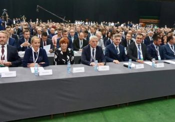 Tri decenije postojanja SDA: Imaju li razlog za hvalisanje?