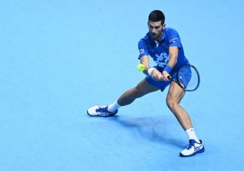 NEUSPJEH U LONDONU: Đoković poražen od Medvedeva