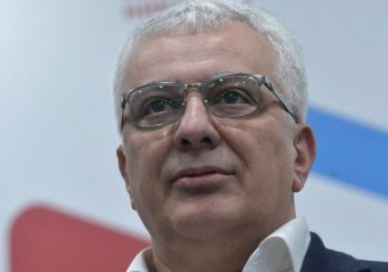 MANDIĆ: Ko spinuje i vara javnost da strane ambasade ne dozvoljavaju liderima DF-a ulazak u vladu?
