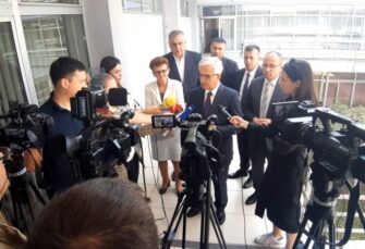 MINISTAR ČUBRILOVIĆ: NERASPOREĐIVANjE NOVCA SA RAČUNA UIO OTEŽAVA IZGRADNjU PUTEVA