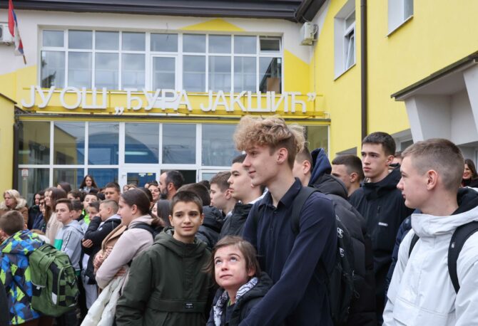 Povodom 82 godine od zvjerskog stradanja: Služen parastos u banjalučkom naselju za 52 učenika šargovačke škole