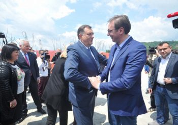 Vučić: Institucije BiH tražile su od Srbije 2017. da uhapsi Dodika zbog neke vile