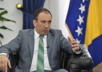 Crnadak: BiH neće razmatrati odluku o priznanju Kosova