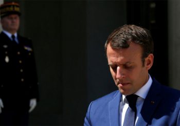 ŽUTI PRSLUCI UZDRMALI VLAST Makron poziva Francuze na veliku nacionalnu debatu s ciljem rješavanja krize