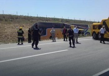 U Vojvodini se prevrnuo autobus iz Poljske, jedna osoba poginula