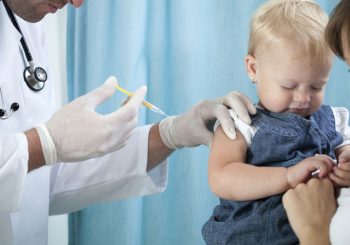 Srbija: Prve kazne za roditelje koji nisu vakcinisali djecu