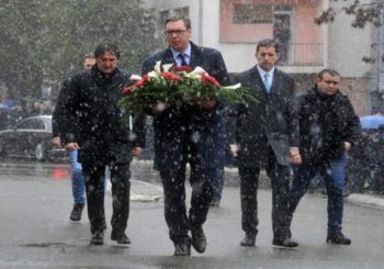 Vučić položio vijenac na mjestu ubistva Ivanovića
