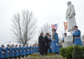 Dan državnosti Srbije: Vučić o teškim odlukama i čistom obrazu, Dodik o težnji za slobodom