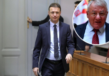 ŠEŠELJ O INCIDENTU "Žali" što nema svjedoka da je gazio zastavu Hrvatske