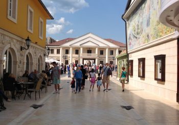 DOČEK U Višegradu i Andrićgradu 900 djece sa Kosova, slijedi obilazak čitave RS