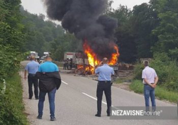 U PLAMENU Autobus na putu Kotor Varoš - Teslić potpuno izgorio