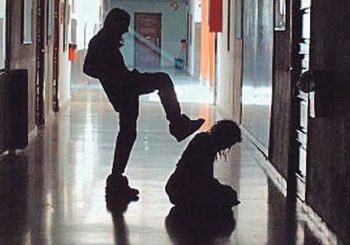 Detalji nasilja u školi: Sedmoro vršnjaka dječaka skidali, udarali i polivali duži period