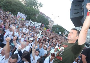PRAVDA ZA DAVIDA: 10.000 ljudi na Trgu Krajine, 104. okupljanje zbog prekinute 21. godine