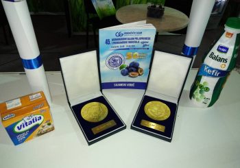 „Mlijekoproduktu“ dvije zlatne medalje na gradačačkom „Sajmu šljive“