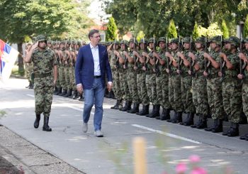 VUČIĆ Možda ponovo uvedemo obavezni vojni rok u Srbiji poslije 2020.