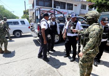 TAKO SE TO RADI Vlast u Meksiku razoružala kompletnu policiju Akapulka zbog veza sa kriminalcima