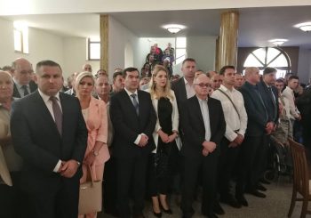 VRH SNS-a U BIHAĆU Darko Matijašević i Mirjana Popović na osveštanju Hrama Svete Trojice