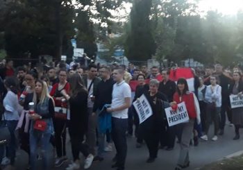 "NOT MY PRESIDENT": Više hiljada Hrvata u Mostaru na protestu zbog izborne pobjede Željka Komšića