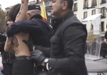 BIZARNO Tokom sukoba u Madridu, lider Frankovih pristalica uhvatio aktivistkinju "Femena" za grudi VIDEO