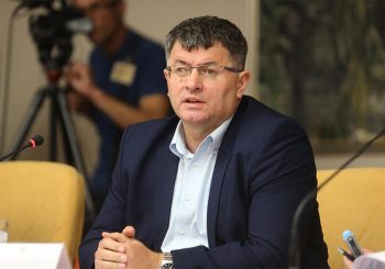 RAZLAZ Drago Kalabić isključen iz svih stranačkih organa i članstva SNSD-a
