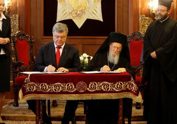 PRST U OKO MOSKVI Porošenko i patrijarh Vatolomej ozvaničili samostalnu ukrajinsku crkvu