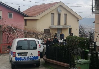 U PRISUSTVU MAJKE SUZANE I ADVOKATA Policijski inspektori pretresaju kuću Davora Dragičevića