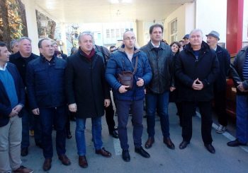 PREDSTAVLJEN U PROTESTNOJ ŠETNJI: Saša Borjan kandidat opozicije za gradonačelnika Trebinja