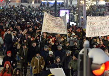 Nastavljene antivučićevske demonstracije, patrijarh se izjasnio protiv protesta u Beogradu i Banjaluci