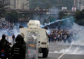VENECUELA Nove demonstracije protiv vlasti, ima poginulih, Maduro optužuje SAD za državni udar