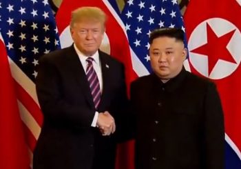 SAMIT U VIJETNAMU: Tramp i Kim o "genijalnoj budućnosti" Sjeverne Koreje bez nuklearnog oružja