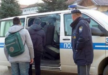 FOČA: Uhapšeno pet migranata, stigli ukradenim vozilom iz CG, pa "posudili" još jedan auto u BiH