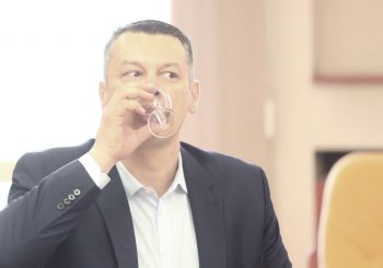 KOMISIJA JOŠ NIJE NI FORMIRANA: Direktoru Puteva RS Nenadu Nešiću nema ko da oduzme poslanički mandat