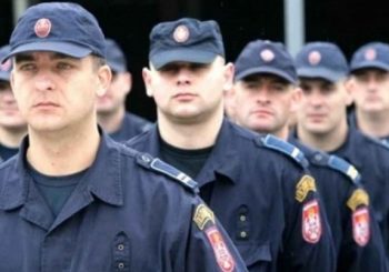 VLADA RS: Policajcima u Srpskoj plate povećane za 10 odsto