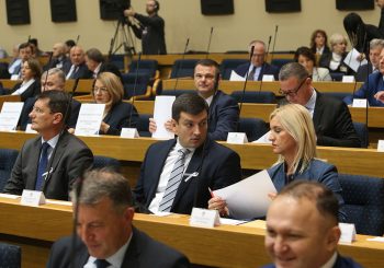 "KIŠA OKO KRAGUJEVCA": Opozicionari nezadovoljni odgovorima na poslanička pitanja u NSRS