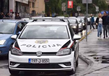 POLICIJSKA AKCIJA U SARAJEVU: Pretresi na 11 lokacija, više uhapšenih zbog droge, oružja i prostitucije