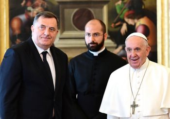 OD RATA DO GIMNAZIJE I PENZIONERA: Dodik sa papom pričao i o Banjaluci