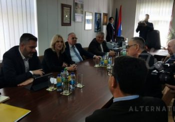 POSJETA: Cvijanovićeva u Tesliću, za istim stolom okupila Miličevića i Bogdanića