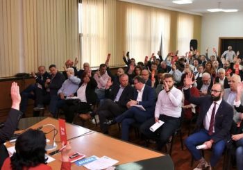 ODLUKA GLAVNOG ODBORA: Lagumdžija, Komšić, Lazović i još četiri istaknuta člana SDP-a isključeni iz stranke