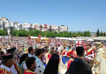 MANASTIRI OSTAJU DIO SPC: Odbijen zahtjev Mile Đukanovića