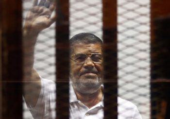 EGIPAT: Bivši predsjednik preminuo tokom suđenja, Muslimansko bratstvo poziva na masovno okupljanje