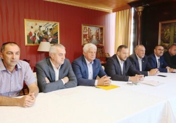 POBUNA U FUDBALSKOM SAVEZU RS: Čelnici svih područnih organizacija traže Kovačevićevu ostavku