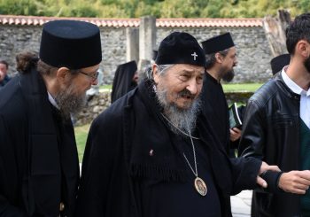 VLADIKA ATANASIJE: Episkop bački Irinej Bulović se vidno lakta da bude patrijarh, već je preuzeo vrh SPC