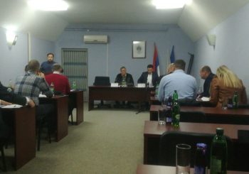 KOSTAJNICA: SNSD, SP, US i SDA napustili odborničku većinu, pridružili se DNS-u i PDP-u u opoziciji