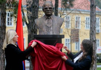 BANJALUKA: Otkrivena bista ranijeg potpredsjednika RS Nikole Koljevića