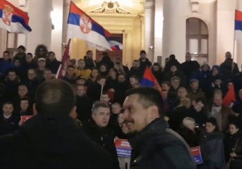 POLITIČKA BORBA I MEDIJI: Vučić ljut na "Danas" zbog karikature, "Dveri" satima blokirale RTS