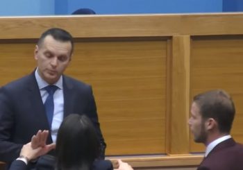 Sjednica NS RS prekinuta nakon incidenta Lukača i Stanivukovića