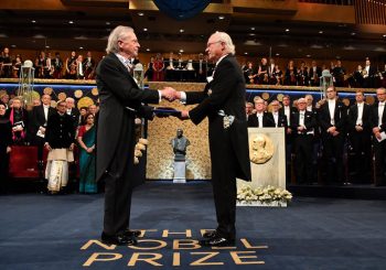 SVEČANOST: Peteru Handkeu uručena Nobelova nagrada za književnost, u Stokholmu i skup podrške i protest