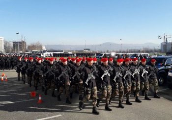 NAJELITNIJA JEDINICA POLICIJE Pripadnici SAJ-a promarširali Banjalukom