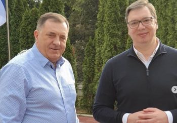 NEFORMALNI SUSRET: Dodik i Vučić u opuštenoj nedeljnoj šetnji u Beogradu