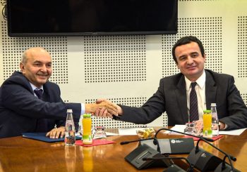 RASPLET PREGOVORA NA KOSOVU: DSK i Samoopredjeljenje potpisali sporazum o koalicionoj vladi